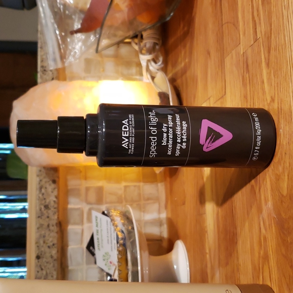 Aveda Speed of Light blow dry accelerator spray - NWOT